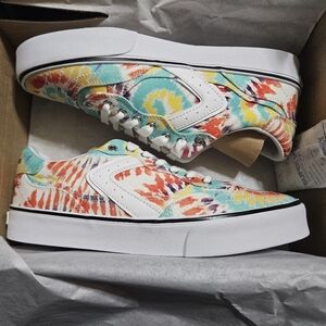 New In Box Airwalk Tie Dye Womens Sneakers!